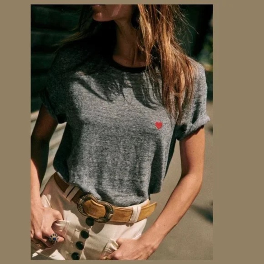 Sezane Short Sleeve Gray Tee with Small Red Heart